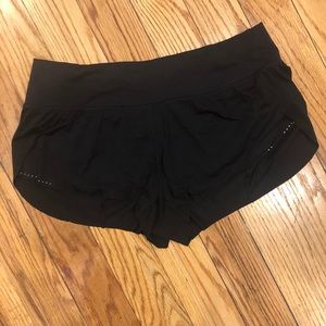 Black Lululemon Speed up shorts in a size 10